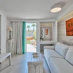 White Pearls-adults Only Luxury Hotel